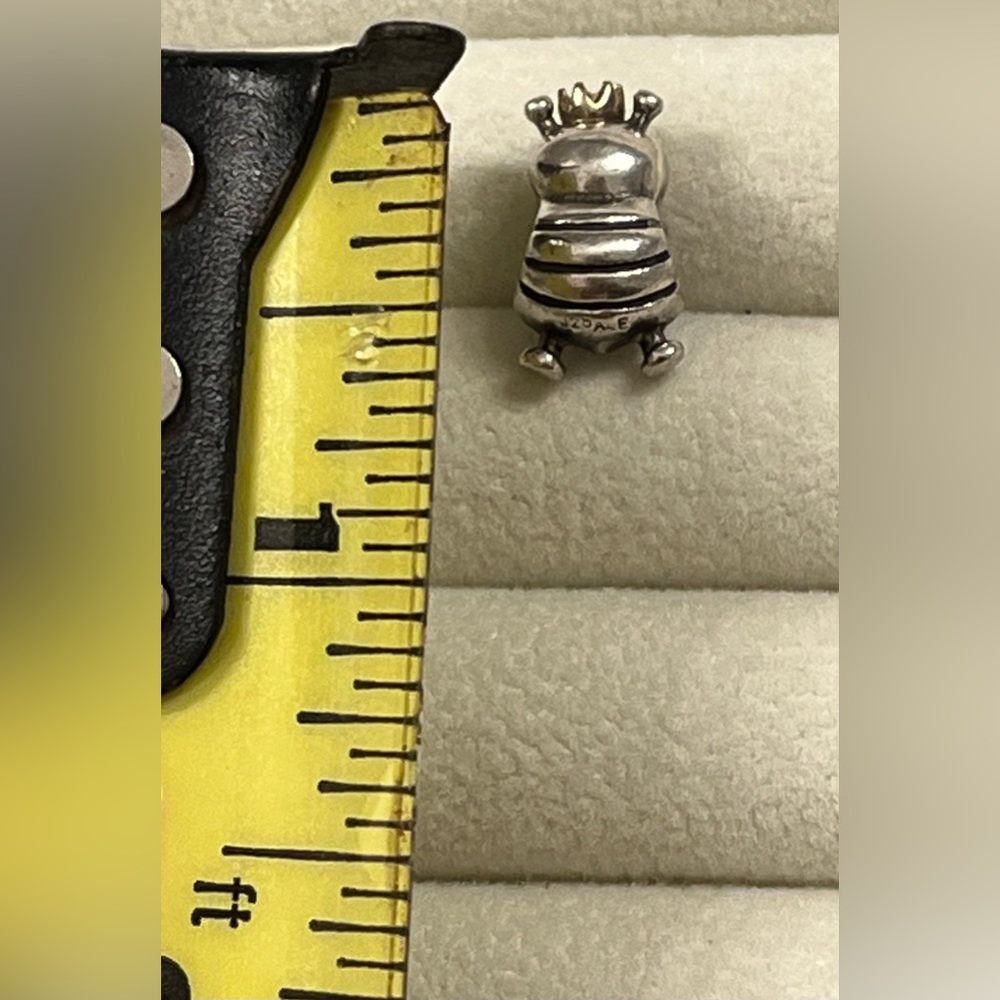 👑🐝Pandora Retired Sterling Silver Queen Bee Bead With 14K Gold Crown - Picture 3 of 11